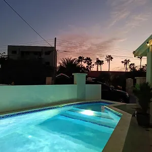 Rooi Santo Apartment Palm Beach